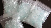 قاچاقچیان مواد مخدر شیشه در فرودگاه بندرعباس زمین‌گیر شدند
