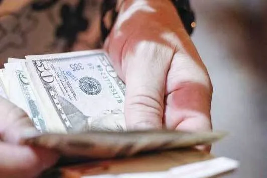 جزئیات تخصیص ارز از زبان معاون ارزی بانک مرکزی