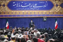 دیدار هزاران نفر از خانواده‌های شهدای جنگ ۱۲ روزه با رهبر انقلاب