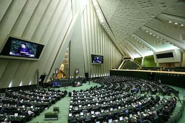 پنجمین نشست رای اعتماد مجلس به دولت سیزدهم آغاز شد