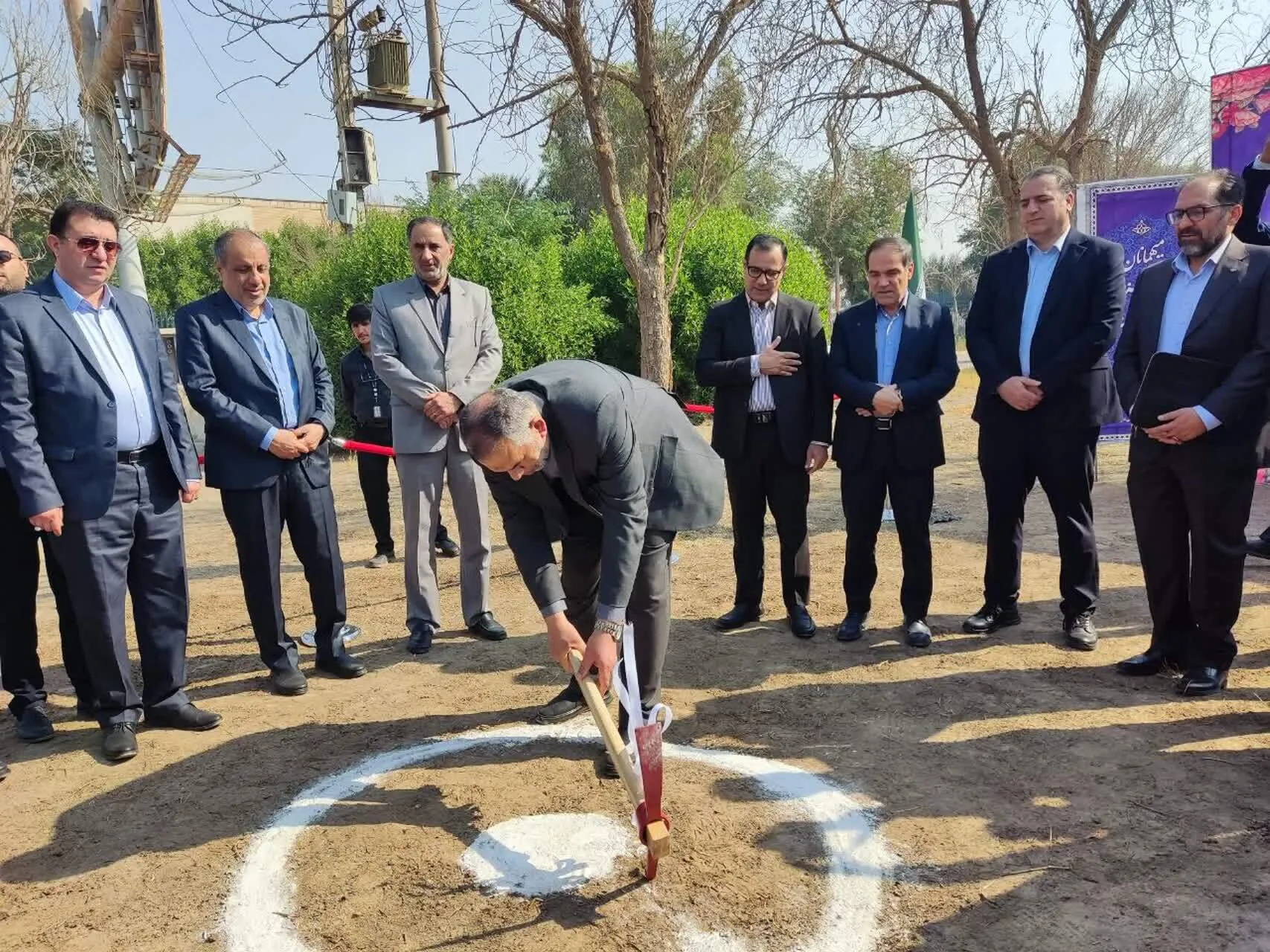 کلنگ ۴ پروژه در فرودگاه اهواز به زمین زده شد