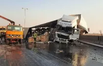 واژگونی تریلر در آزادراه قزوین–کرج