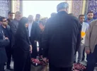 ببینید |  وزیر راه و شهرسازی به مقام والای شهدای بوموسی ادای احترام کرد