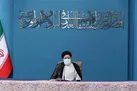 دولت در کنار مردم است و حمایت از منافع آنها را خط قرمز خود می‌داند