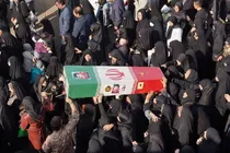 تشییع پیکر ۸ شهید گمنام دفاع مقدس