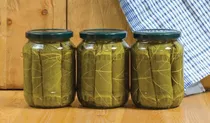 طرز تهیه ترشی برگ مو