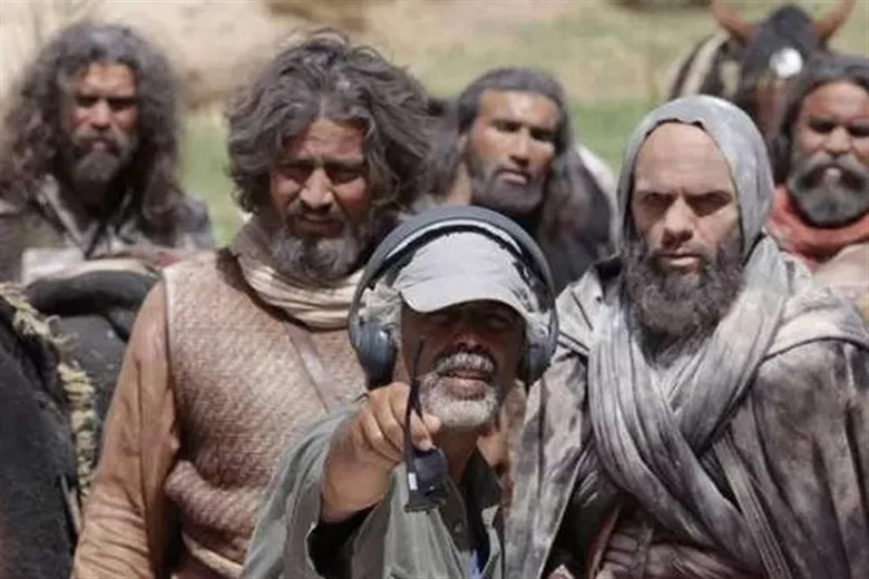 «رستاخیز» را اکران کنید