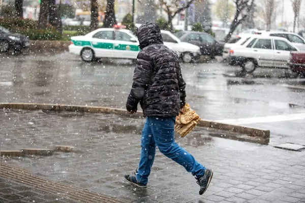 بارش برف و باران و وزش باد شدید در بیشتر مناطق کشور/ تهران برفی می‌شود