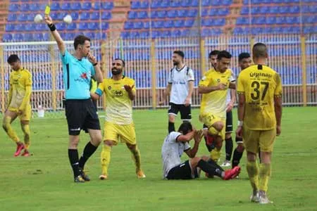 سپاهان مدعی در شهر اولین‌ها و دربی کرمان