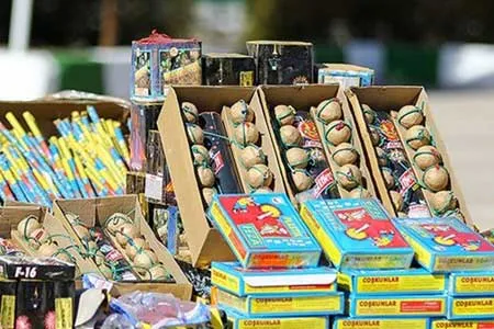 کشف ۴ میلیارد تومانی مواد محترقه و دخانیات قاچاق